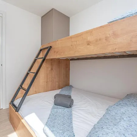 Bella Vista アパート *