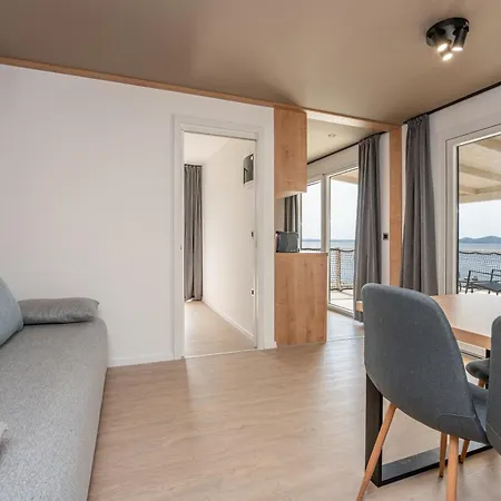 Bella Vista Apartment